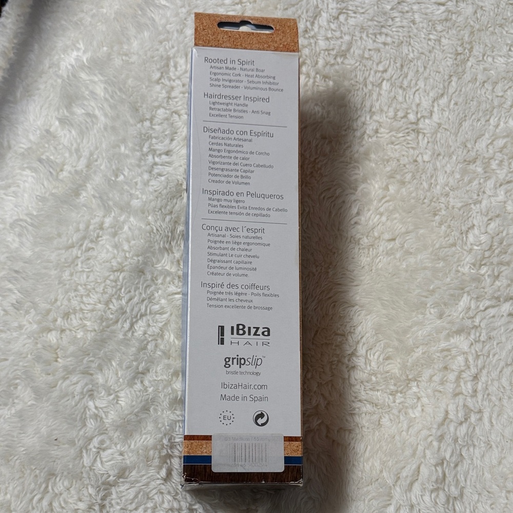 Ibiza Hair Styling Brush with Natural Bristles - Picture 4 of 6